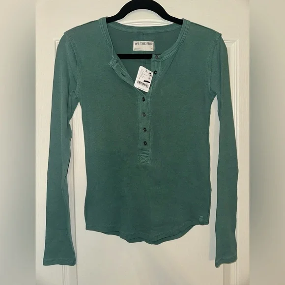 We The Free Jamie Henley Top Emerald Size M NWT - Picture 2 of 4